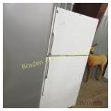 USED HOTPOINT REFRIGERATOR IN WORKING ORDER