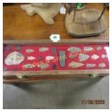 GROUP OF 27 NATIVE AMERICAN POINTS AND ARTIFACTS