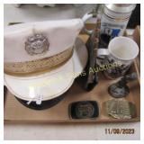 BOX OF ASSTD MILITARY COLLECTIBLES