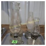 GROUP OF 4 ANTIQUE OIL LANTERNS.