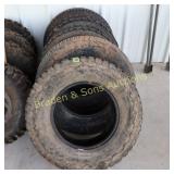 GROUP OF 5 USED TIRES SIZE 285/70/R17 TIES.