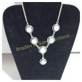 LADIES STERLING SILVER GEMSTONE NECKLACE.