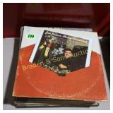 GROUP OF APPROXIMATELY 30 VINTAGE RECORDS.