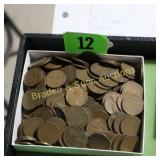 GROUP OF APPOXIMATELY 200 US WHEAT PENNIES.