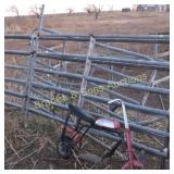 USED FENCE PANELS & ROUND HAY FEEDER