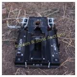 USED 5TH WHEEL HITCH