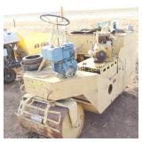 USED ASPHAT ROLLER. NEEDS WORK.