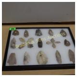 GROUP OF 21 NATIVE AMERICAN POINTS & KNIVES