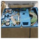 NEW IN BOX CUTTING TORCH W/ ACCS.