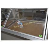 TABLE TOP 34" X 22" ALUMINUM DISPLAY CASE.