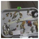 GROUP OF 2 TRAYS OF JELWERY