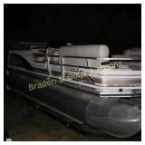 USED 2000 SUNTRACKER SIGNATURE SERIES 21