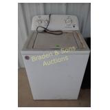 USED ROPER WASHER IN WORKING ORDER.