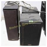 GROUP OF 4 USED SPEAKERS IN WORKING ORDER.
