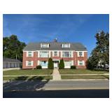 7-Unit Apartment Building in Old Orchard at Online Auction