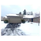 2-Bed Ranch Condominium in Perrysburg at Online Estate Auction