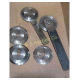 Rotary cutting disc tools 2 handles