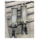 2 hydraulic cylinders 2 1/2' x 8'