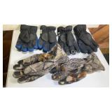 (3) pairs of Mens insulated golves