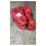 (5) Aprox. 1 gal fuel can
