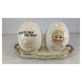 Ceramic egg people w/ plate 5.5' x 3.5'