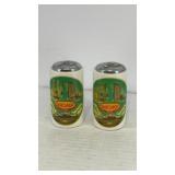 Wood salt & pepper shakers w/ Buckingham Fountain