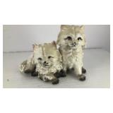 Porcelain white cats figurine 5.5' x 4' x 3.5'