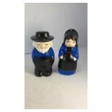 Ceramic Amish couple salt & pepper shakers