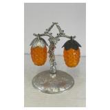 Tree w/ hanging acorns salt & pepper shakers