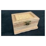 Small wooden box 4' x 3' x 2.25'