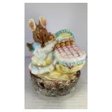 Mother mouse w/ baby mice in bed music box