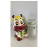 Ceramic cow w/ Salt & Pepper Shaker Milk Cans