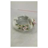 Porcelian Swan ashtray 1.5' x 4'