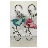(2) metal bird wall hangings, (1) blue & (1) pink