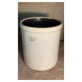 5 gallon Robinson Ransbottom crock, cracked
