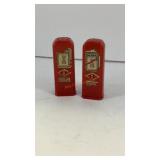 Old gas pumps plastic salt and pepper shakers