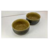 (2) small pottery bowls 3.5'x3.5'x2'