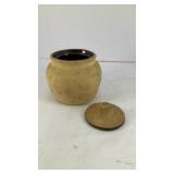 Small two-tone pot with lid 3' x 2.5'