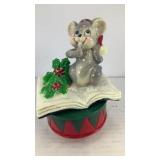 Christmas theme mouse on song book 5' x 3.5'