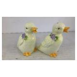 Avon glass white ducklings salt & pepper shakers