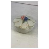 Ceramic flower petal trinket box 3' Wide