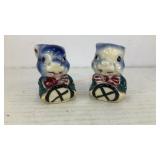 Porcelain small blue rabbits salt & pepper shakers