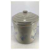 Porcelain crock w/ lid 7.5' x 6'