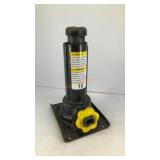 Hydraulic bottle jack (missing handle)