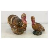 Porcelain turkeys salt & pepper shakers 4' x 2'