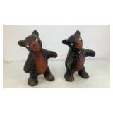 Ceramic standing bears salt & pepper shakers