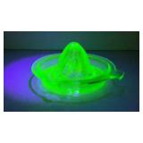 Green glass lemon juicer 5.5' diameter