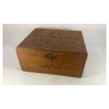 I.L. Private Stock wood cigar box / trinket box