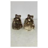 Ceramic bear cubs/beehive salt & pepper shakers