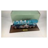 NIB Avon Lionel Classic Train Blue Comet w/ Base